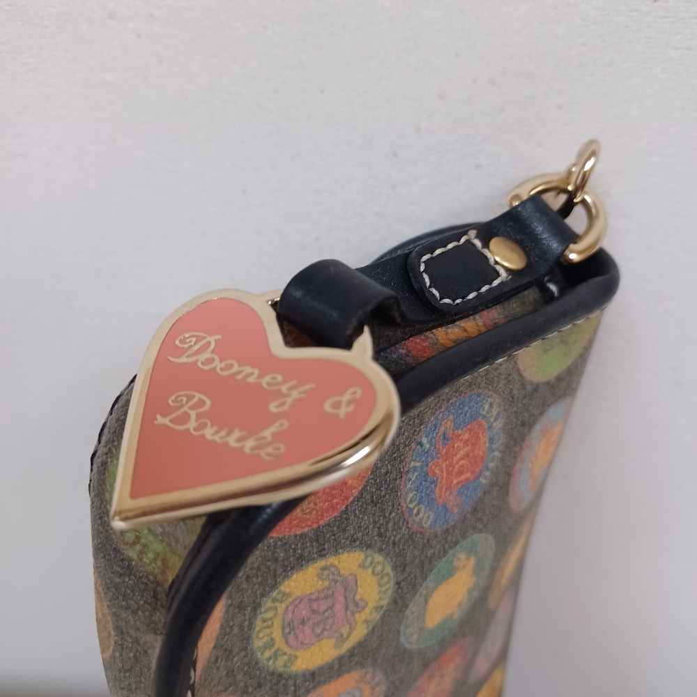 Vintage DOONEY & BOURKE wristlet w Heart Charm Hang Tag - Picture 3 of 11